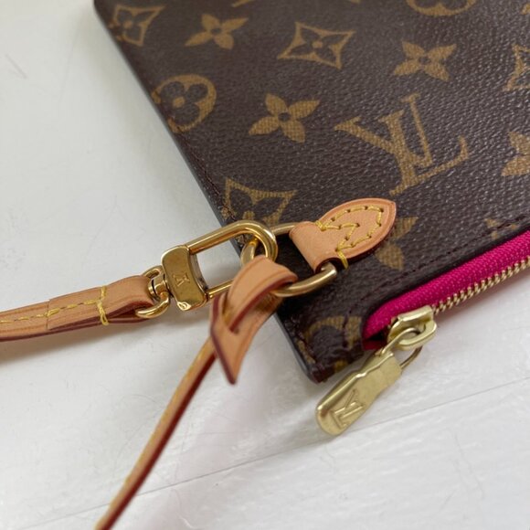 Louis Vuitton Monogram Canvas Neverfull Pouch Red Interior  (116630-1) - Picture 3 of 9